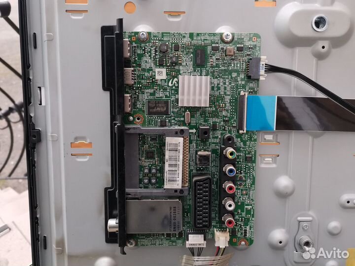 Телевизор Samsung UE32H4000 (Разбор)(По запчастям)