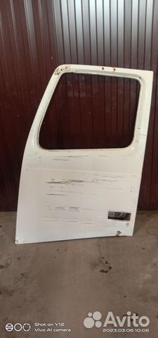 Дверь Вольво