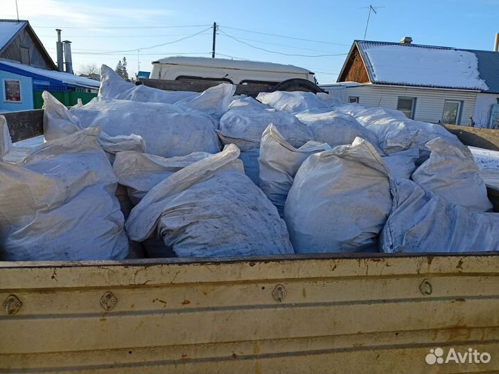 Уголь в мешках.Уголь навалом.Дрова