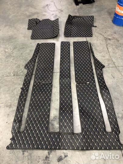 Комплект ковров на Mercedes V-Class