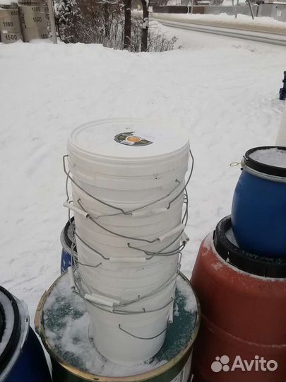 Ведро пластиковое 10л. Б/у пищевые чистые