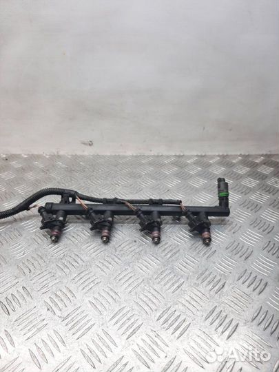 Топливная рампа Renault Scenic минивэн 1.6 K4M813