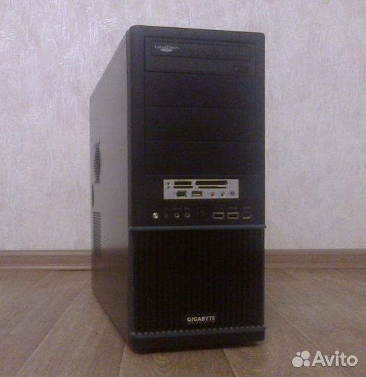 Корпус Gigabyte + блок питания Gembird 550W
