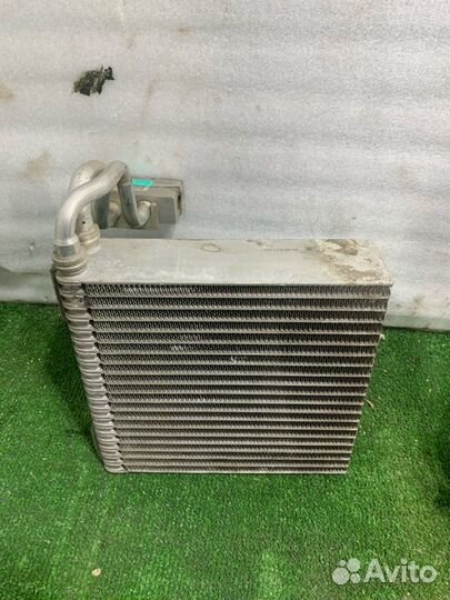 Испаритель кондиционера Renault Logan седан 1.6