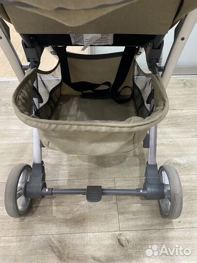 Коляска, механизм складывания «книжка»