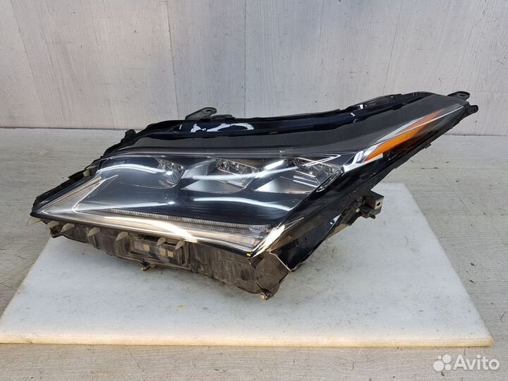 Фара левая Lexus RX