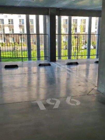 Машиноместо, 13 м²