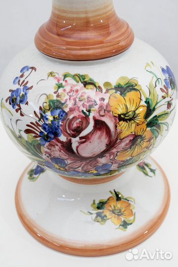 Электрическая настольная лампа