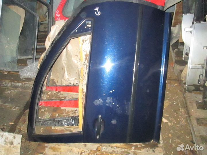 Дверь передняя правая гольф4