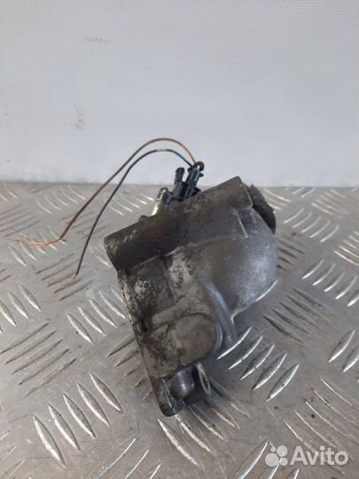 Корпус термостата Opel Astra H 1.8 Z18XE 2005