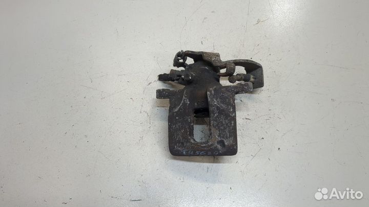 Суппорт Toyota Auris E15, 2007