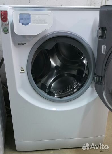 Машинка автомат Аристон 6кг