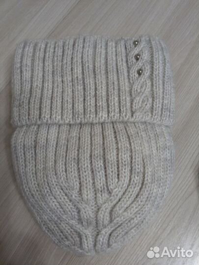 Шапочки вязаные