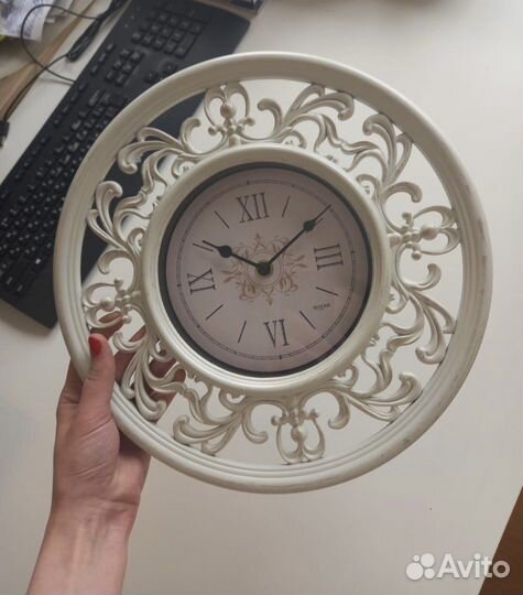 Красивые настенные часы с тихим ходом Италия