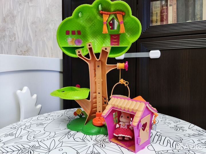 Кукольный домик на дереве
