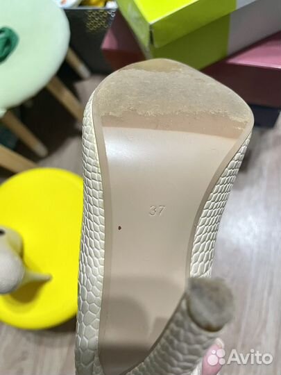 Туфли женские