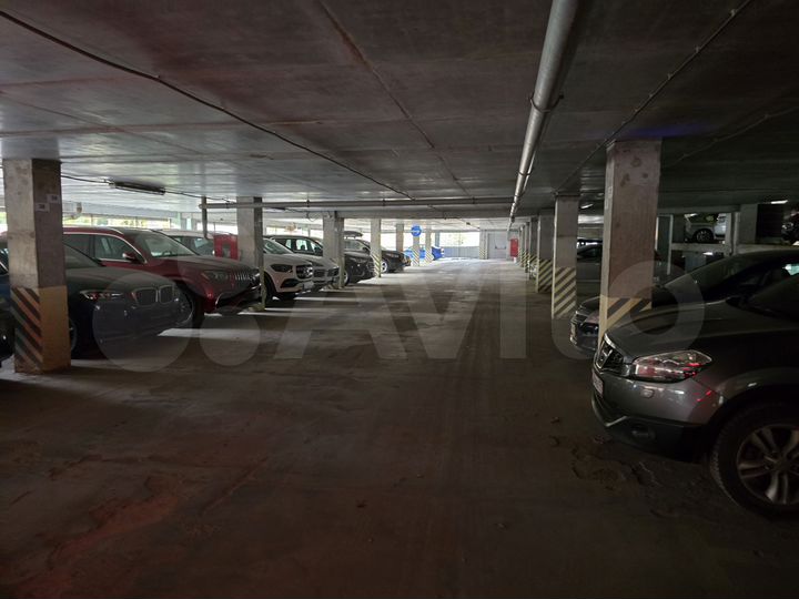 Машиноместо, 14 м²