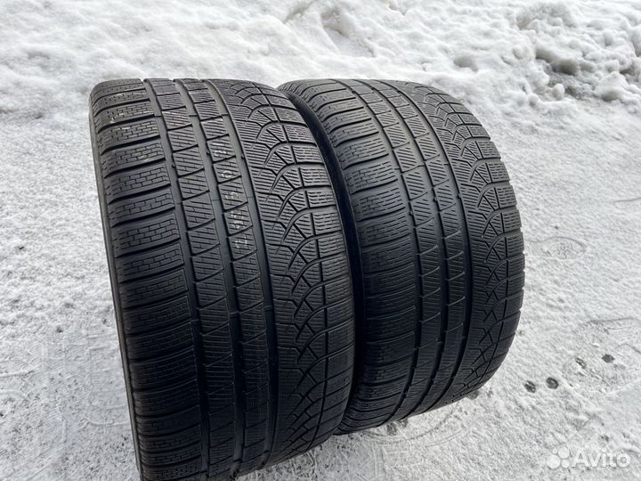 Pirelli P Zero Winter 295/30 R21