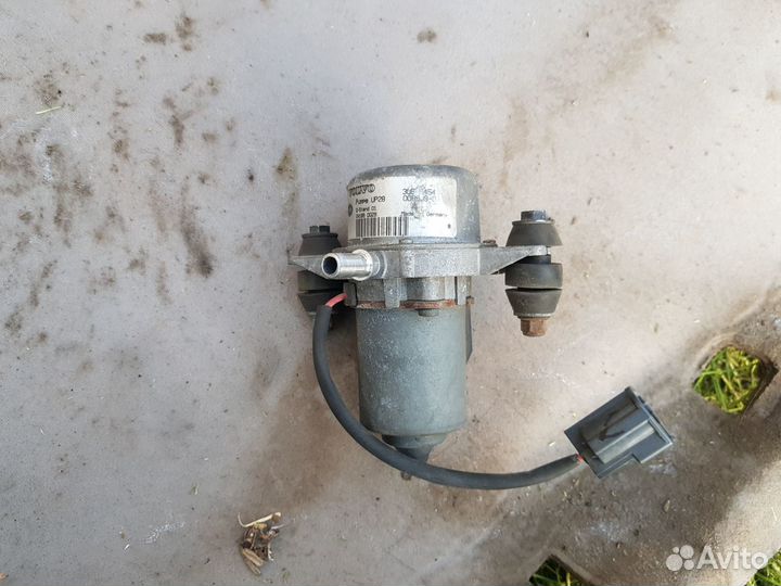 Насос вакуумный тормозной системы volvo-xc70 s60