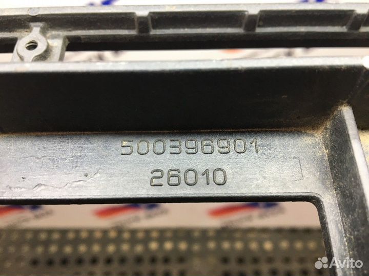 500396901 Рамка блока предохранителей