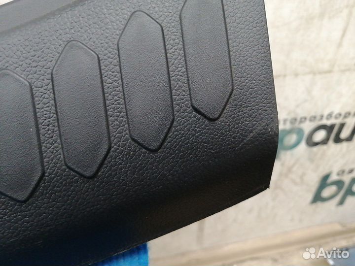 Накладка задней панели 85770-3U010 Kia Sportage