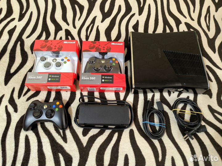 Xbox 360 Slim 250Gb Прошитая