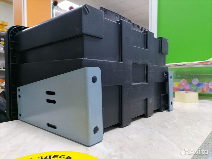 Кронштейн крепления инструментального ящика Daken