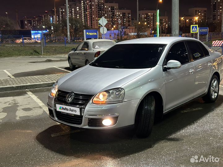 Volkswagen Jetta 1.6 AT, 2010, 188 766 км