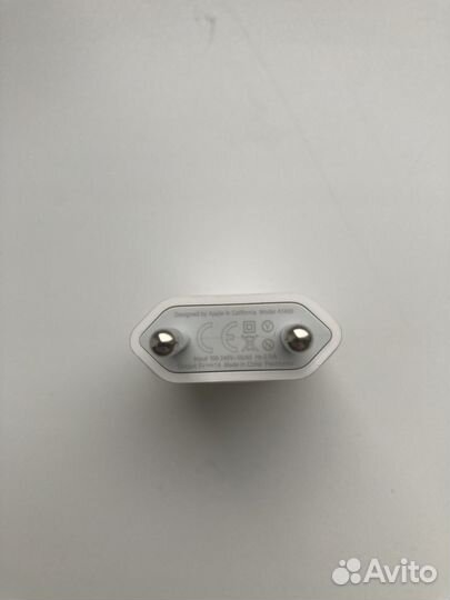Адаптер Apple для зарядки iPhone