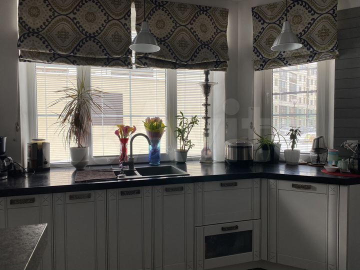 2-к. квартира, 60 м², 1/5 эт.