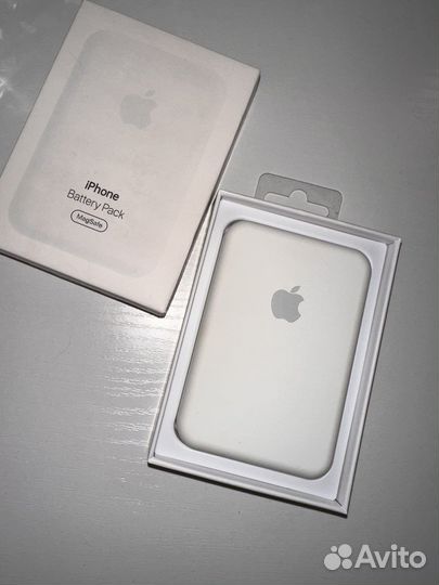 Повербанк apple