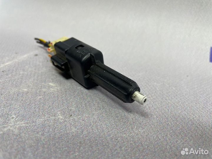 Лягушка стоп сигнала Mitsubishi Lancer X седан 2.0