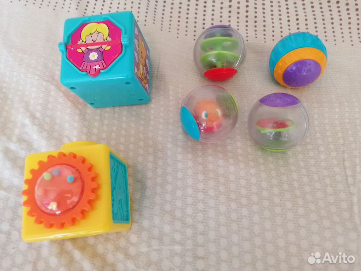 Развивающие игрушки для малышей