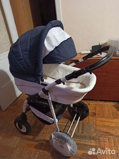 Коляска 2 в 1 с надувными колесами