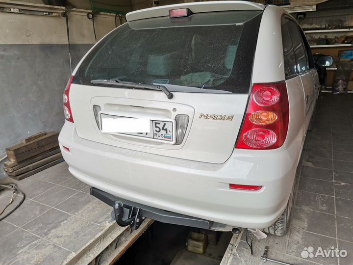 Фаркоп на Тойота Надя с 1998-2003 г