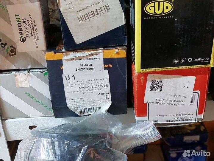 Мерседес W211 пневмобалон задний пр датчик