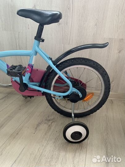 Продаю детский велосипед btwin