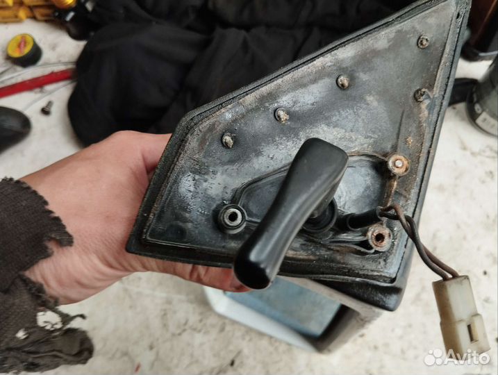 W124 зеркало левое мех