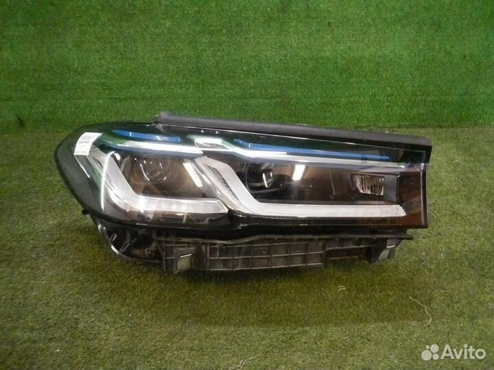 Фара правая BMW 5-Series/M5