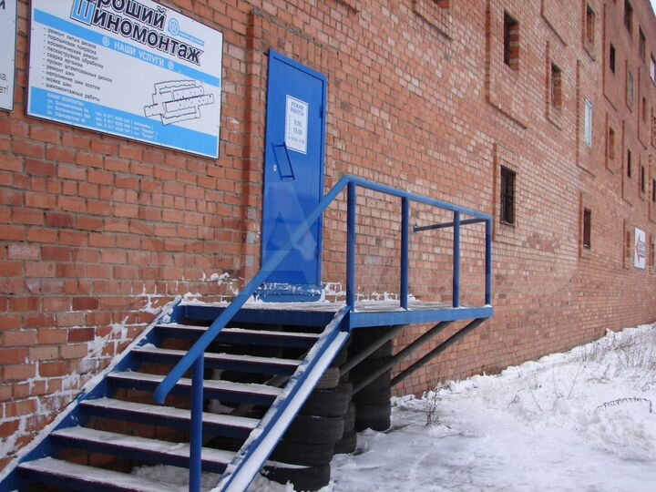 Гараж, > 30 м²