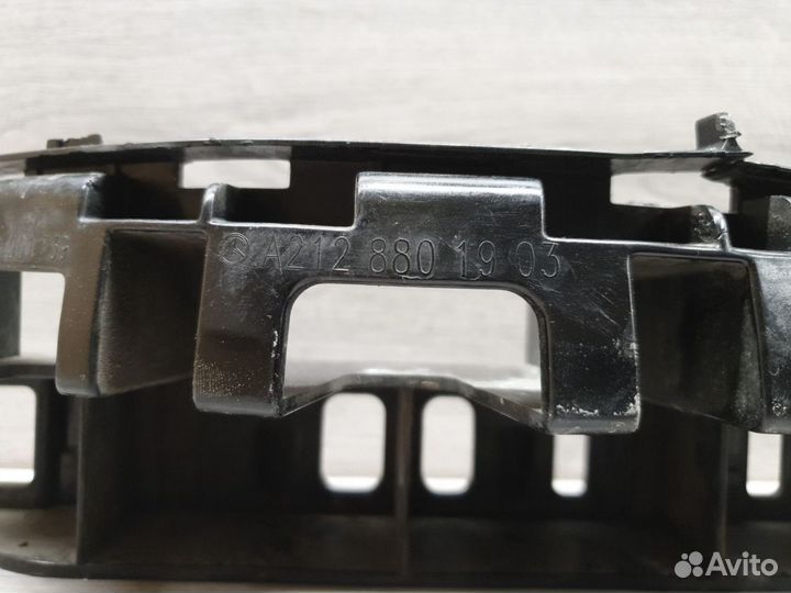 Кронштейн бампера заднего левый Mercedes E-klasse