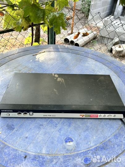 Видео магнитофон, dvd плеер, микрофоны