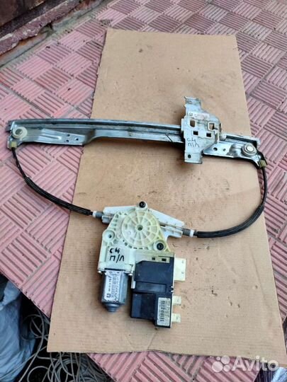 Моторчик стеклоподъемника передний левый Citroen C