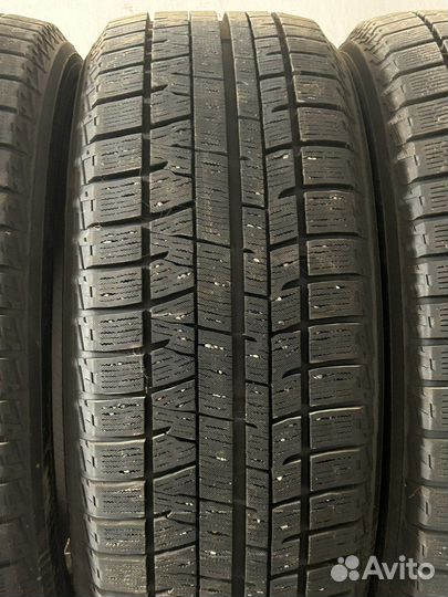 Yokohama Ice Guard IG50+ 215/50 R17