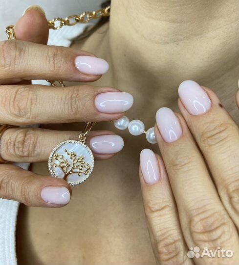 Маникюр и педикюр