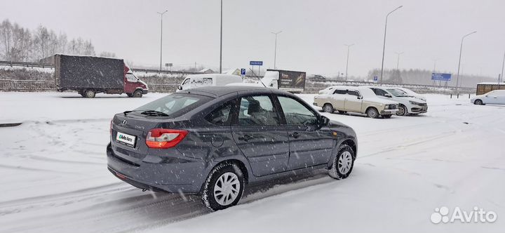 LADA Granta 1.6 МТ, 2015, 115 600 км