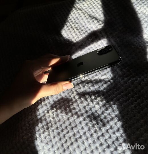 iPhone 11 Pro, 64 ГБ