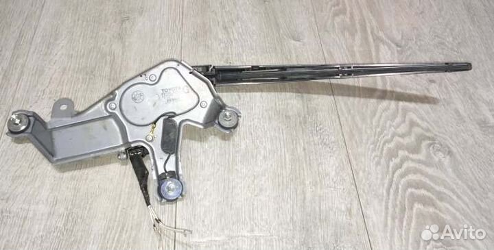 Моторчик дворника задний Toyota Rav4 XA30