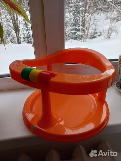 Стульчик для купания +круг в подарок