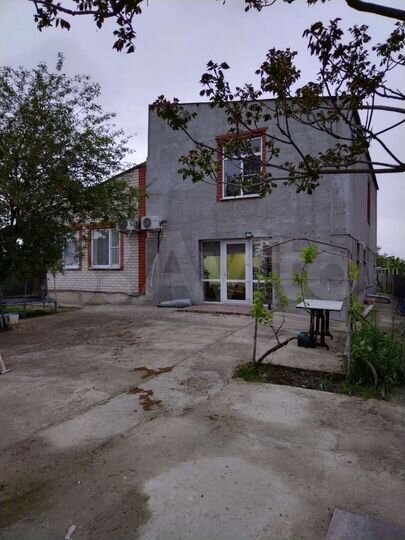 Дом 190 м² на участке 16 сот.